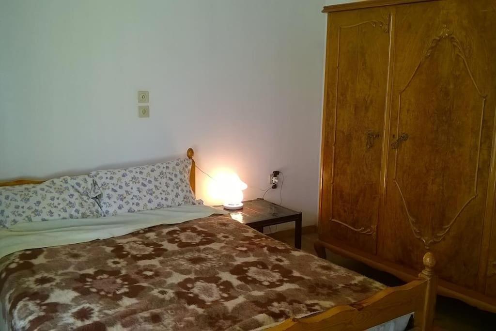 Private Bedrooms In Shared Apartment 135 Sm Athens Center Luaran gambar