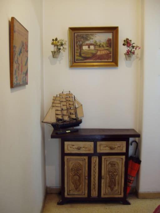 Private Bedrooms In Shared Apartment 135 Sm Athens Center Luaran gambar