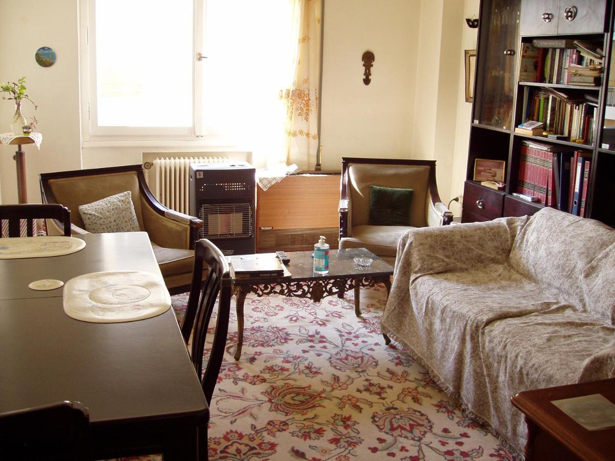 Private Bedrooms In Shared Apartment 135 Sm Athens Center Luaran gambar