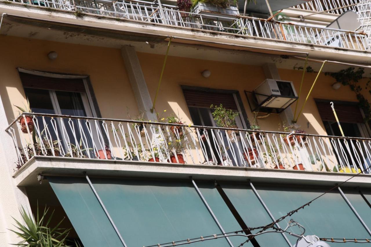 Private Bedrooms In Shared Apartment 135 Sm Athens Center Luaran gambar